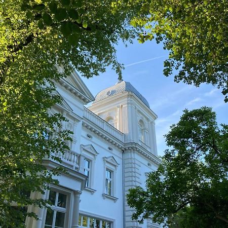 Апарт отель Stara Biblioteka Вроцлав Экстерьер фото
